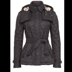 NWT Burberry short “Finsbridge” jacket